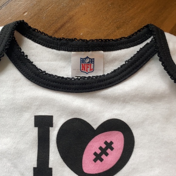 NFL 0 to 3 months team apparel I love the Panthers baby onesie - Picture 9 of 9